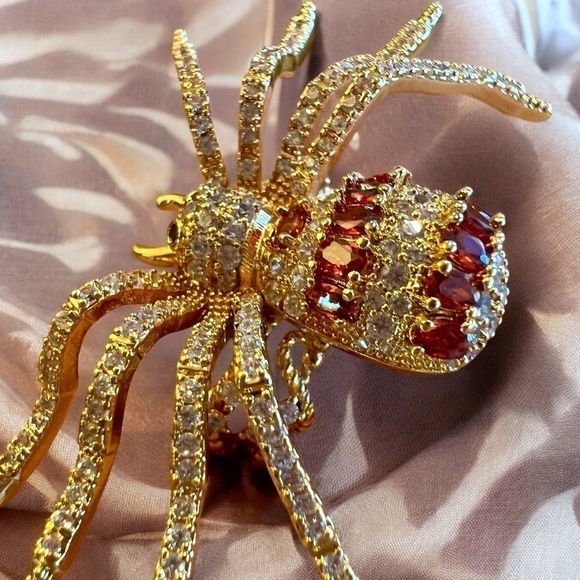 EYE CANDY LA Luxe 18K Goldplated Crawler Spider Adjustable Ring - NWT - Picture 2 of 11